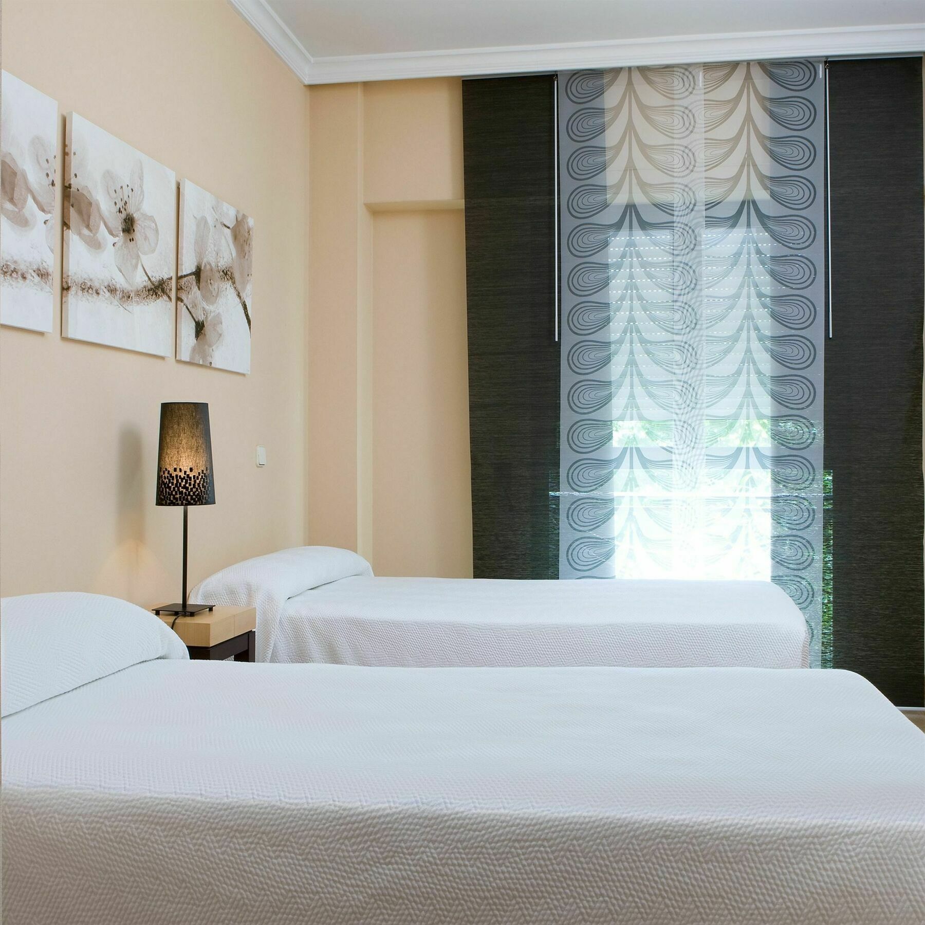 Apartamentos Th La Florida มาดริด ภายนอก รูปภาพ